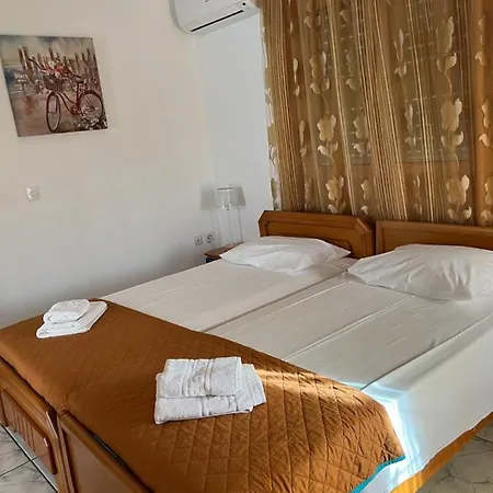 Magda. Appartamento Agios Georgios Pagon