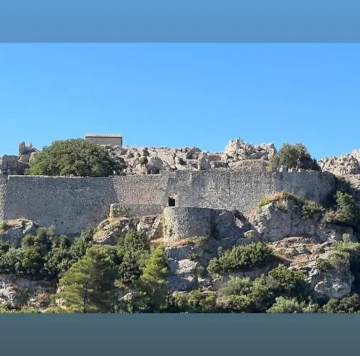 Magda. * 圣佐治欧斯帕贡