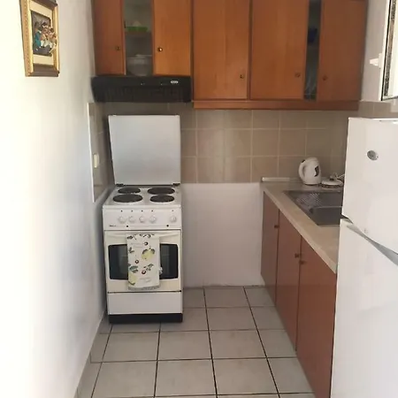 Magda. Apartmán Agios Georgios Pagon